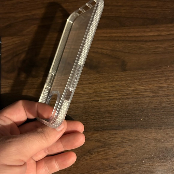 iPhone 14 silicone phone case - Picture 6 of 8